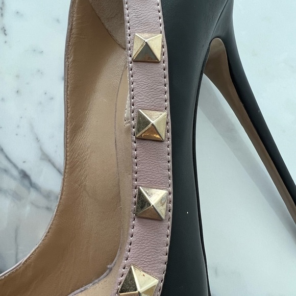 Authentic Valentino Heels 👠 - Picture 5 of 12